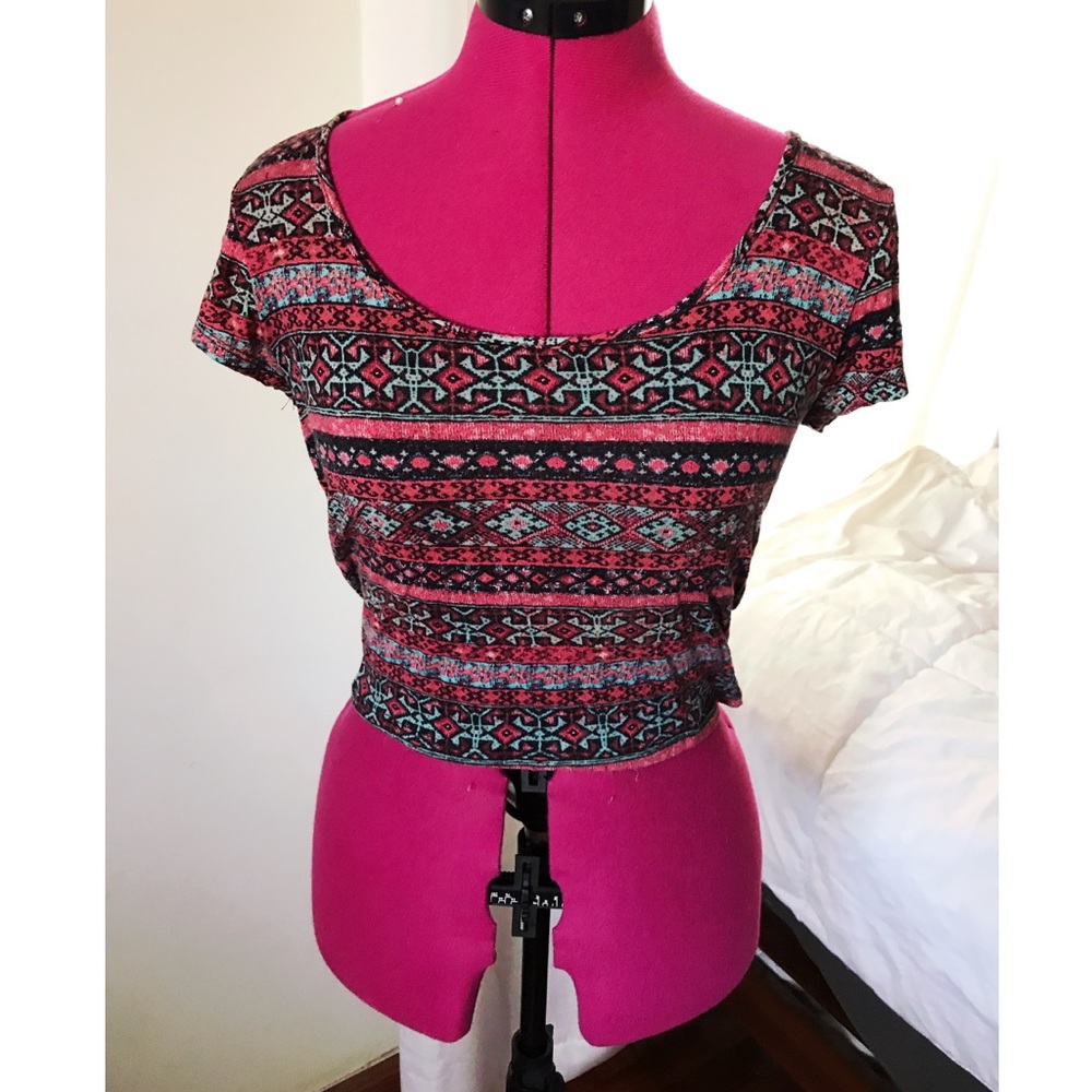 Cropped Tee